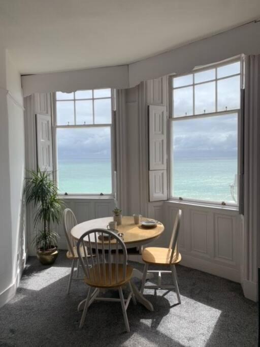 Stunning Seafront Apartment 브라이턴 외부 사진
